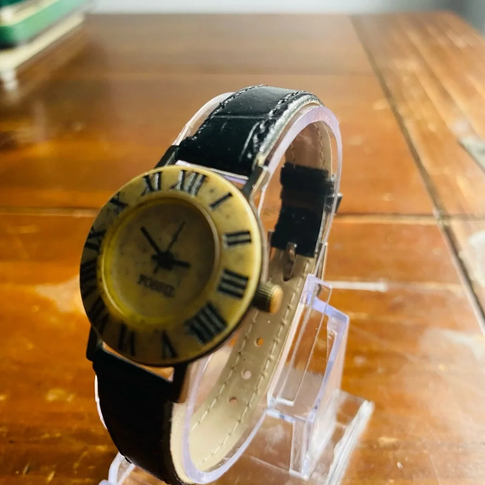 1995 SMALL STONE FACE FOSSIL WATCH BW-6706